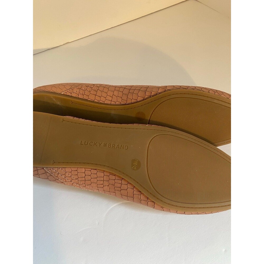 Flats - Picture 5 of 5